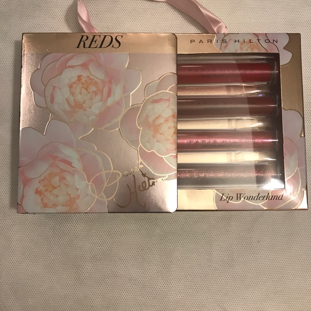 Paris Hilton Lip Wonderful Reds